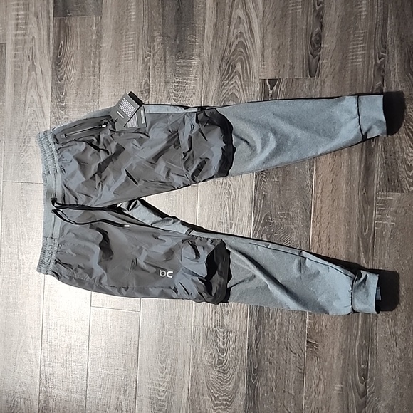On running Pants - Picture 2 of 4